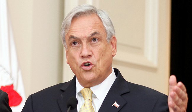 Presidente Piñera: Bachelet tiene obligación de responder las preguntas incómodas