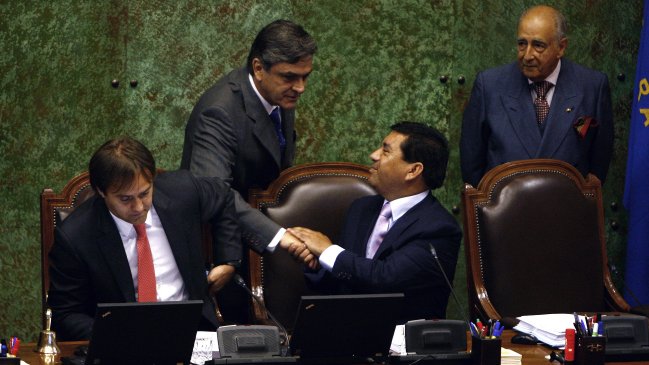 Espinoza: La derecha votó por Velásquez para que rechace acusación contra Beyer