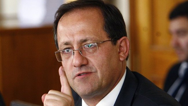 Diputados asistirán a votación sobre Harald Beyer tras duras críticas de sus pares