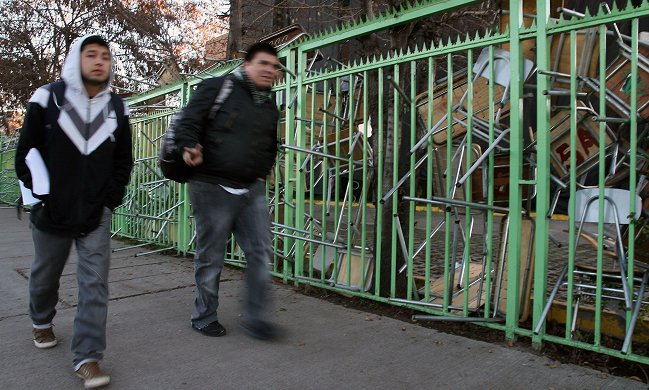 Alumnos volvieron a tomar el Liceo Chileno Alemán de Ñuñoa