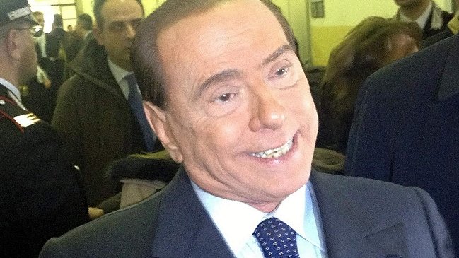 Centroderecha de Berlusconi ganaría en hipotéticas elecciones en Italia, según sondeo