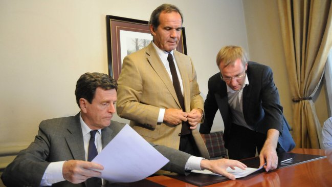 RN invitó a Kast a participar de las primarias por Santiago centro