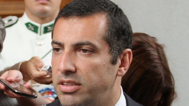 Diputado UDI: Bachelet sigue evadiendo su responsabilidad