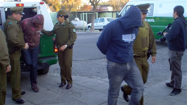 Carabineros detuvo a tres brasileños por clonación de tarjetas