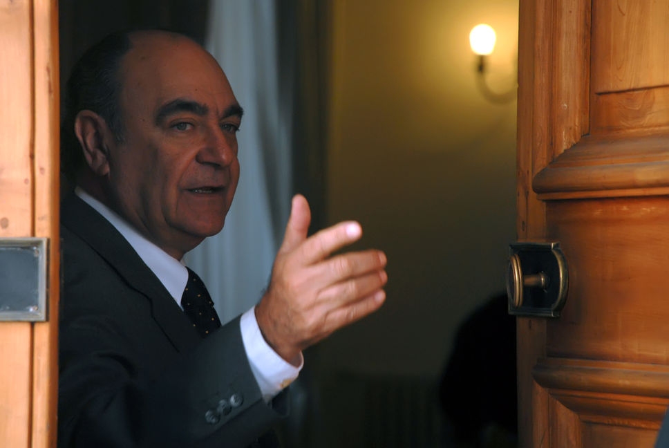 Cardemil: La solución obvia es que Velásquez dé un paso al lado