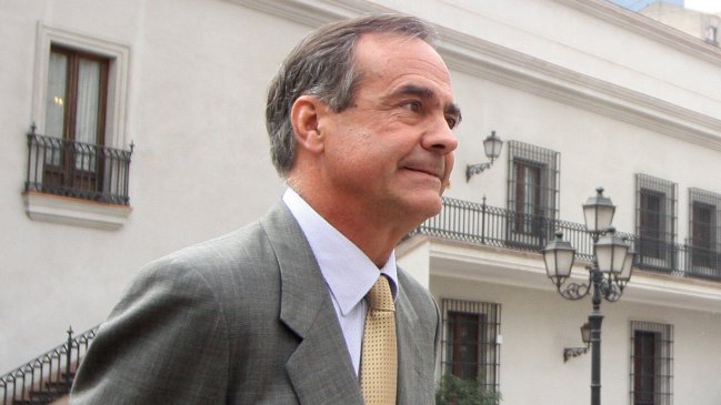 Walker pidió apoyar a Orrego 