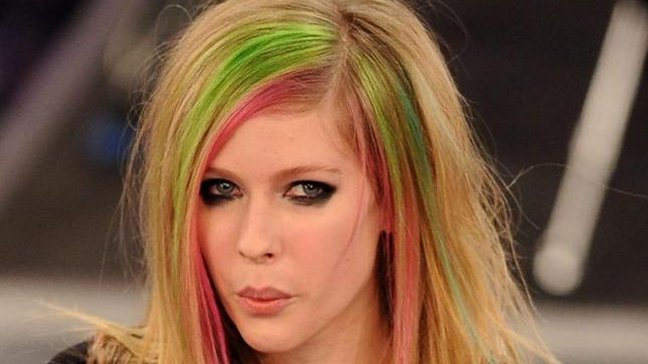 Marilyn Manson colaboró en nuevo tema de Avril Lavigne