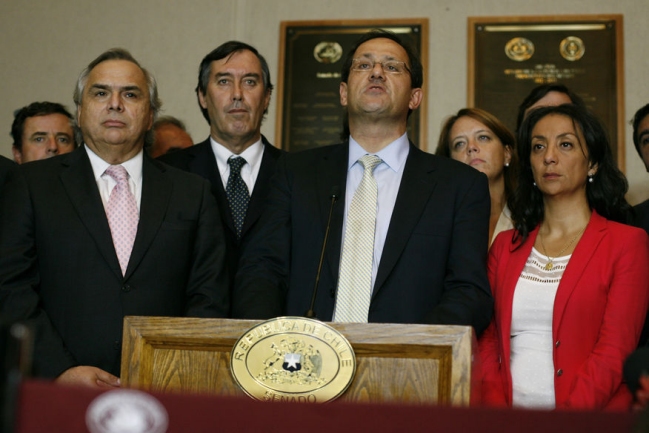 Chadwick por destitución de Beyer: Ganó la politiquería y perdió la educación