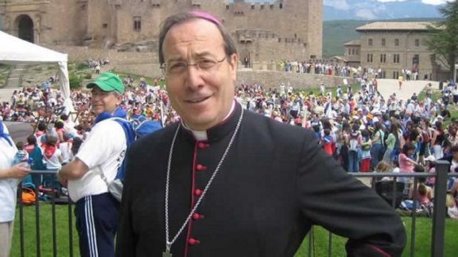 Policía indaga envío de juguetes sexuales explosivos a un arzobispo en España