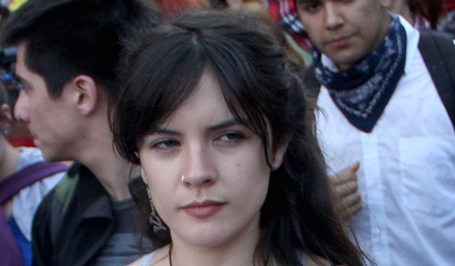 DC respaldará candidatura de Camila Vallejo a la Cámara Baja