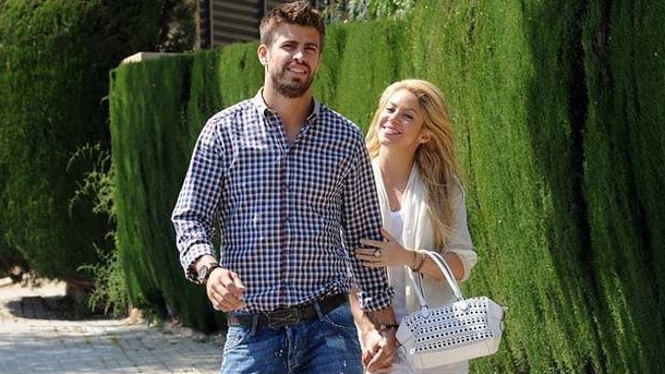 Shakira planea casarse y bautizar a su hijo el mismo día