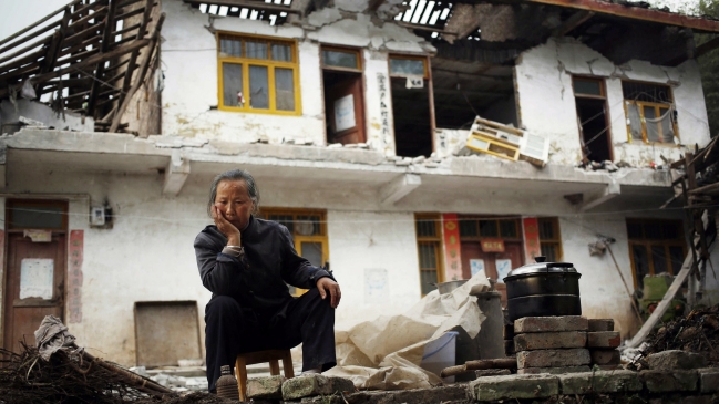 Terremoto en China deja ya 200 muertos y más de 11.000 heridos