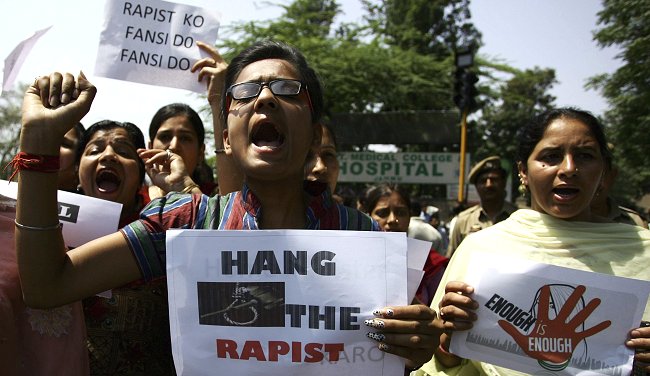 Violación de niñas vuelve a desatar la ira popular en la India
