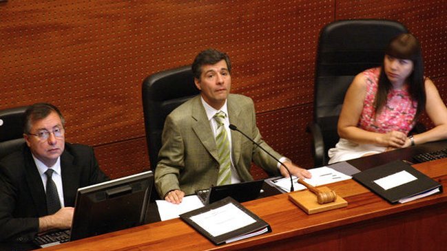 Mujer que contrató a sicario para matar a su esposo enfrenta juicio oral