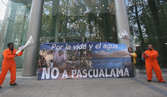 Barrick Gold evalúa suspender Pascua Lama