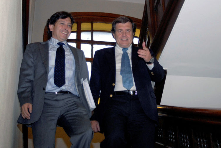 UDI blindó propuesta de Golborne sobre impuesto a combustibles