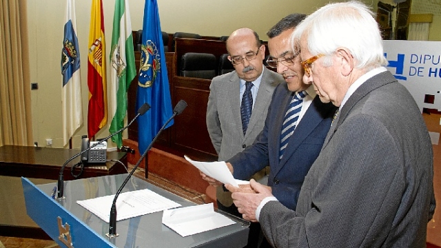 Chileno Mario Contreras ganó Premio Hispanoamericano de Poesía Ramón Jiménez