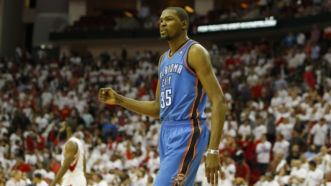 Oklahoma City y Chicago Bulls quedaron a un paso de semifinales en la NBA