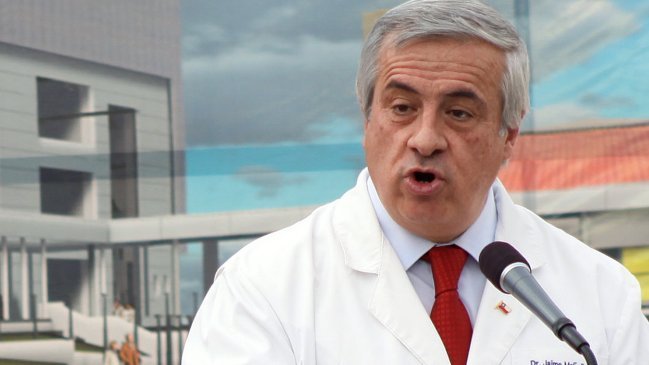 Ministro Mañalich confirmó presencia de listeria en quesos
