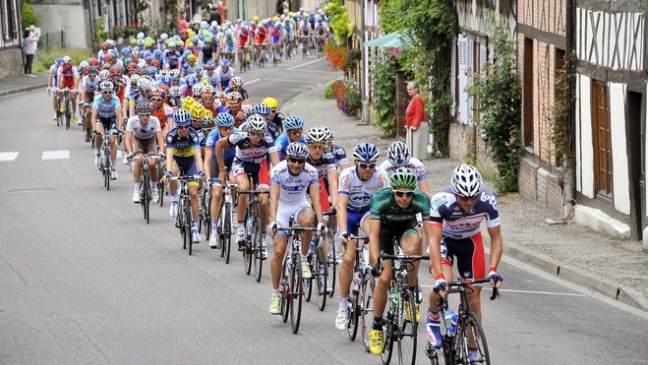 Agencia francesa y Fundación antidopaje realizarán los controles en el Tour