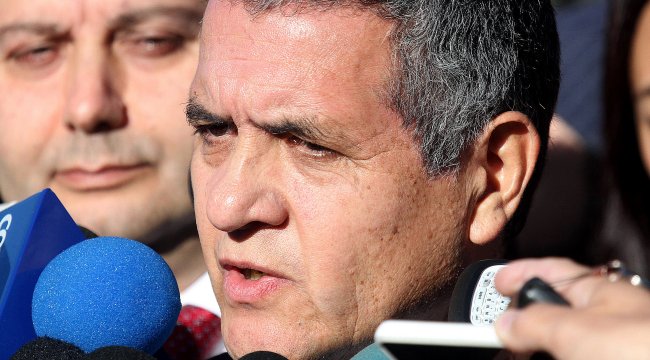 Juez ordenó procesamiento de tres ex CNI