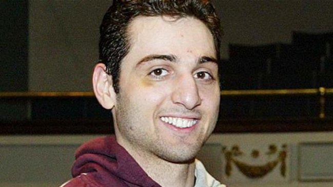 FBI detectó ADN femenino en restos de bombas de Boston