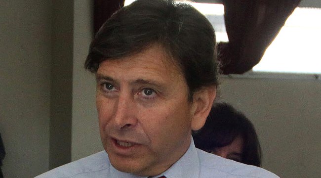 Golborne: La Moneda siempre filtra las cosas antes de tiempo