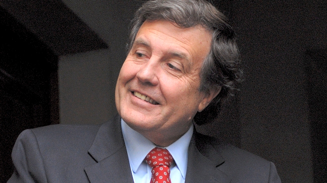 UDI confirmó que Longueira irá a primarias contra Allamand