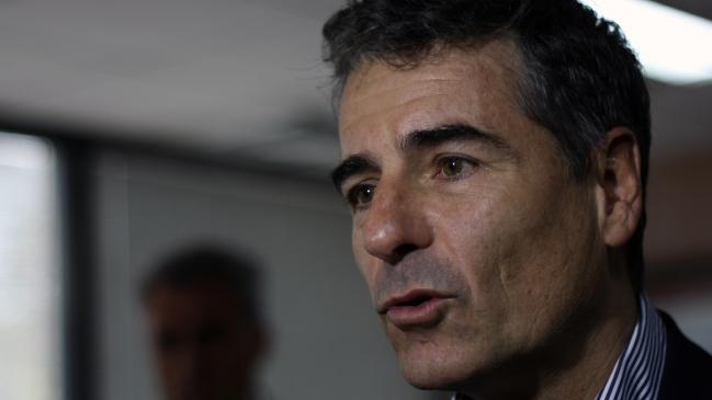 Andrés Velasco evalúa continuar en primarias de la Concertación