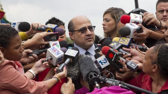 Equipo de Capriles impugnó todo el proceso electoral