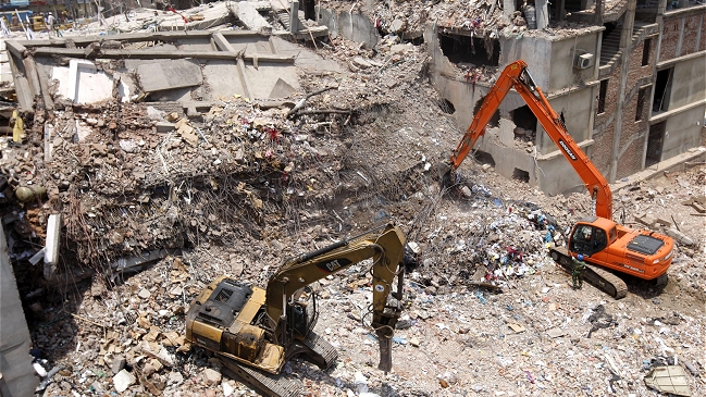 A 543 subieron los fallecidos por derrumbe en Bangladesh