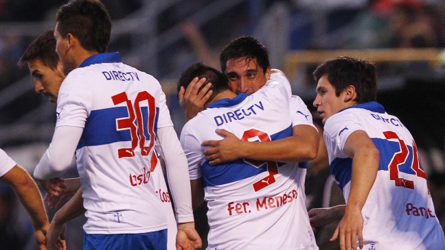 Universidad Católica derrotó a Everton y alcanzó a Unión Española