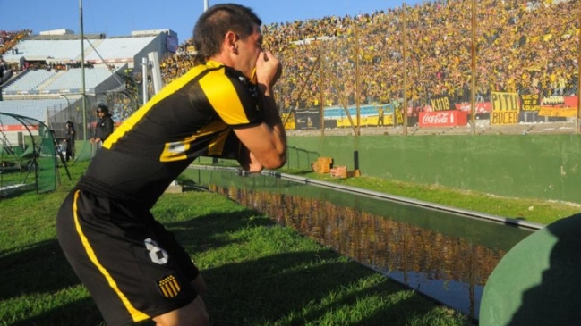Peñarol goleó a Nacional en el clásico uruguayo