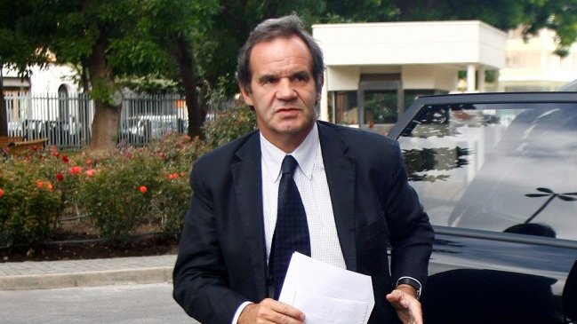 Allamand cuestionó liderazgo de Bachelet por ausencia de primarias