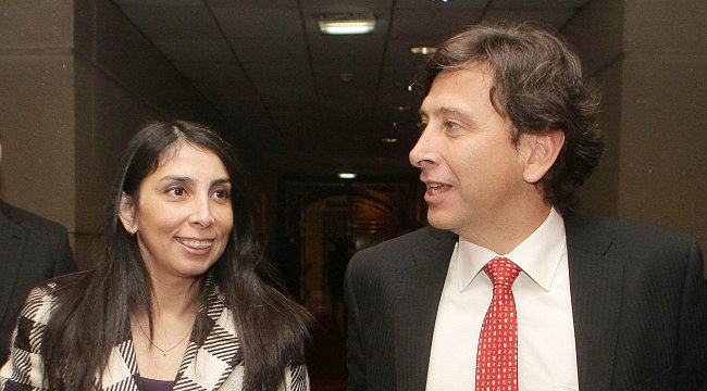 RN emplaza a Karla Rubilar tras bajada de Golborne