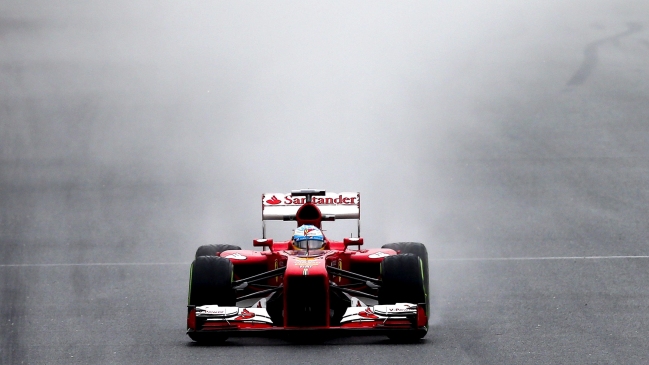 Fernando Alonso logró el mejor tiempo en la primera tanda de prácticas en España