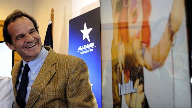 Allamand: Tuturutu a los que quieren escribir en el voto