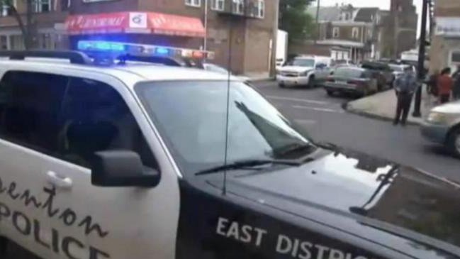 Nueva Jersey: Hombre tomó a niños como rehenes tras matar a una mujer