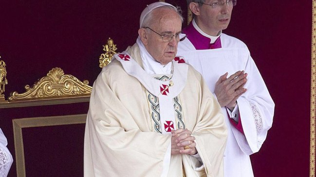 Papa Francisco proclamó 802 santos