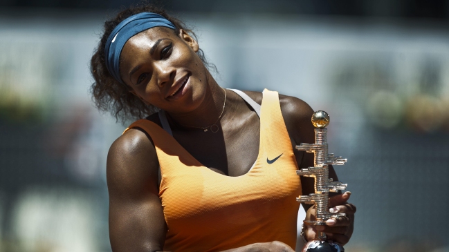 Serena Williams derrotó a Maria Sharapova y se coronó en Madrid