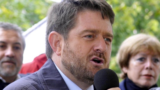 Orrego: Enríquez-Ominami se ha dado muchas 