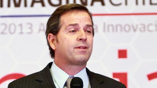 Ministro de Economía abordó el caso BancoEstado en su primera actividad