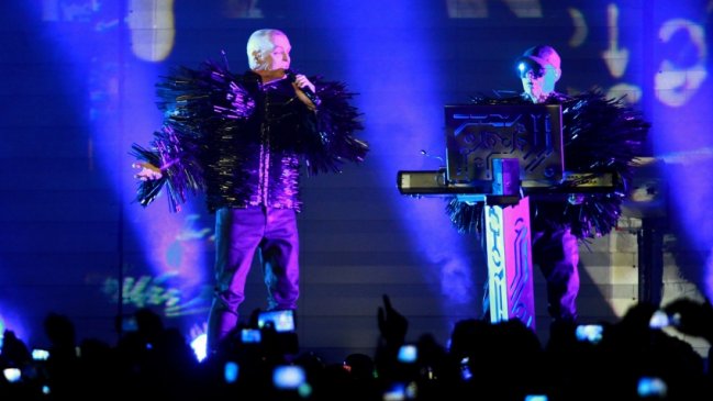 Efectos visuales marcaron ovacionado show de Pet Shop Boys