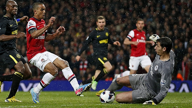 Arsenal sentenció el descenso de Wigan de Jean Beausejour y Angelo Henríquez