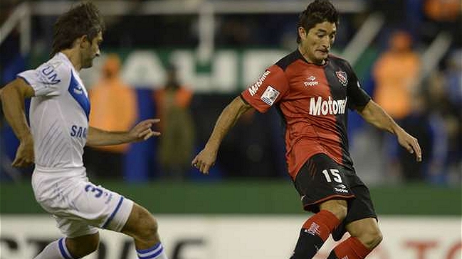 Newell's derrotó a domicilio a Vélez y accedió a cuartos de final en la Libertadores