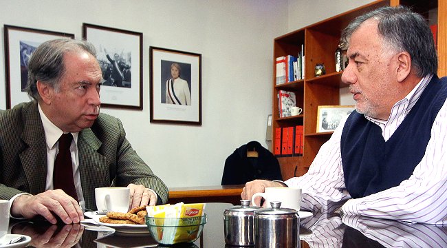 Juan Gabriel Valdés rechazó candidatura a diputado