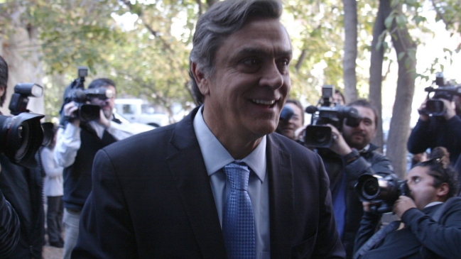 Diputados RN emplazaron a Longueira a que debata con Allamand