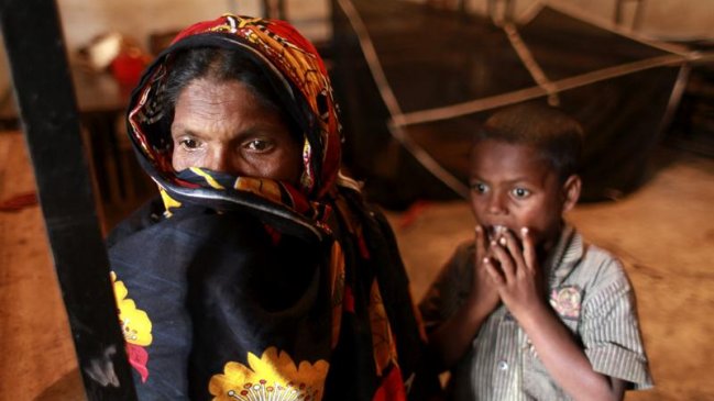 Aumentan a 42 los muertos por un ciclón en Bangladesh