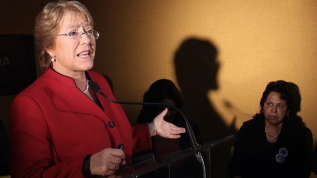Bachelet: Escalona tomó una decisión personal que yo respeto