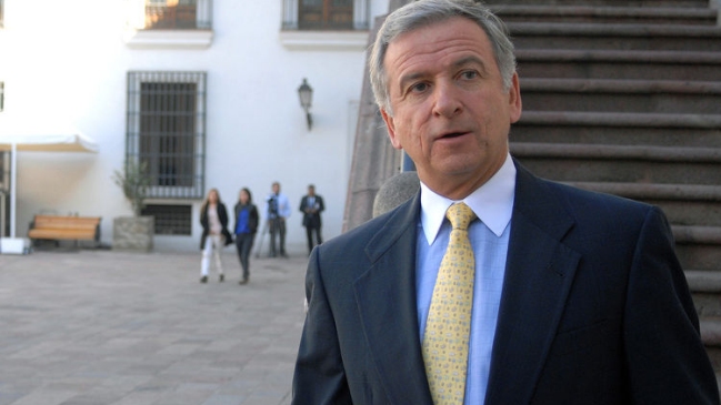 Ministro Larraín y el 21 de mayo: Anuncios suman 400 millones de dólares